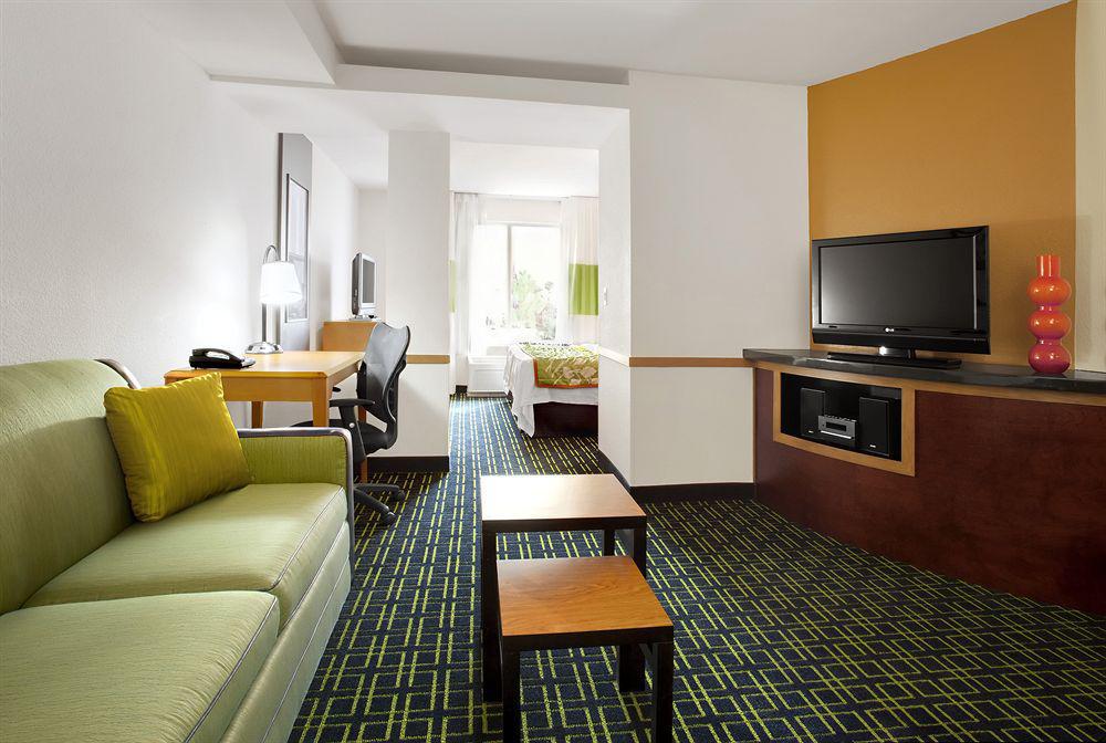 Fairfield Inn By Marriott Бангор Экстерьер фото
